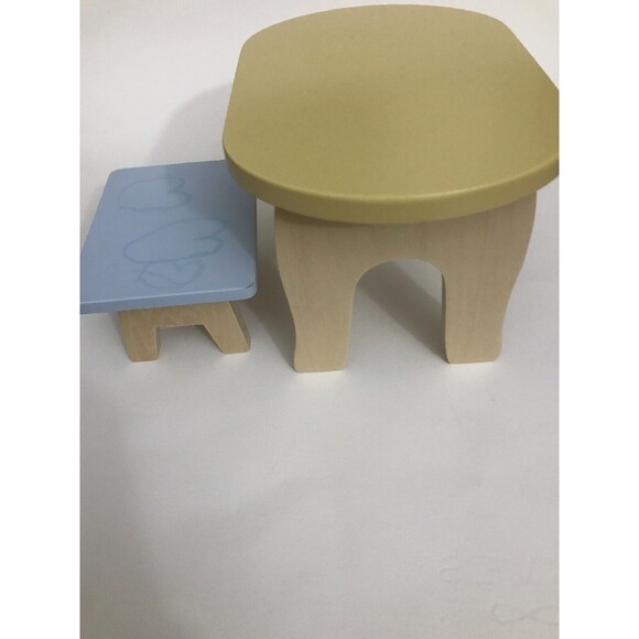 Wooden Table and Chair  For Dolls - Picture 4 of 16